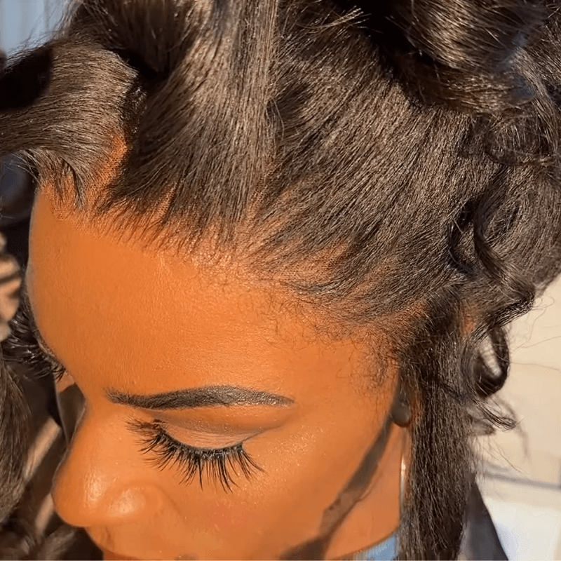 I like the natural kinky edge hair