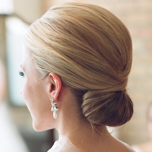 Classic Chignon Bun, wig updos